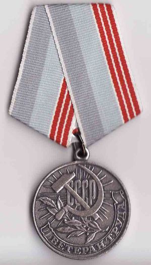 Medal VeteranTruda.jpg